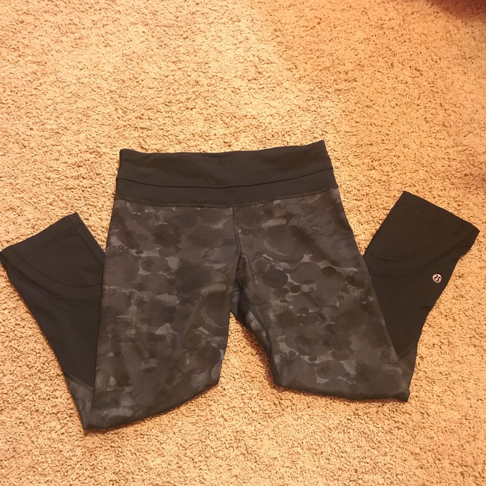 Lululemon crop leggings
